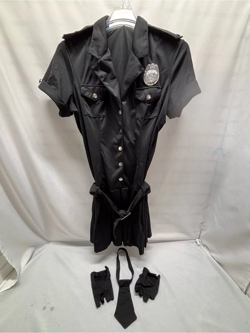 Leg Avenue Woman’s Size 1X/2X Arresting Officer Cop Costume Adult Halloween - Picture 5 of 6